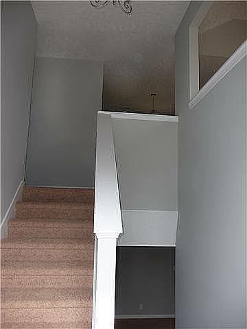 1st image of 1648 Broad Cir