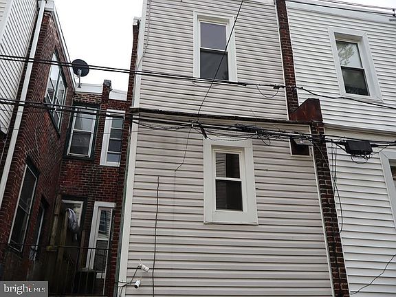 4th image of 2137 Stenton Ave