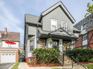 2588 N Oakland Ave, Milwaukee, WI 53211