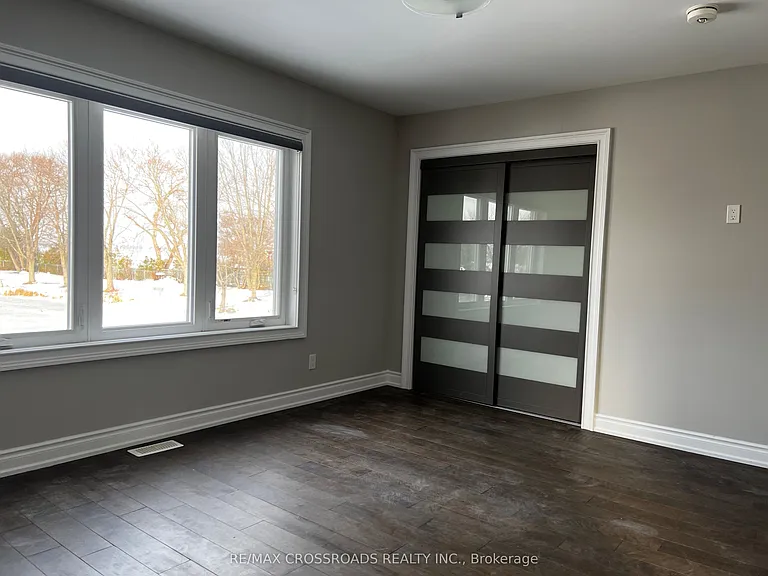 602 Lake Dr S — Photo 23