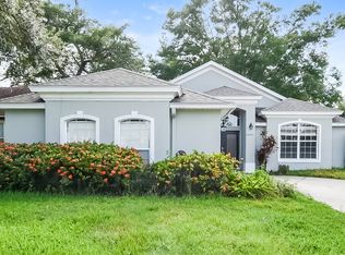 3600 Meadow Green Dr, Tavares, FL 32778