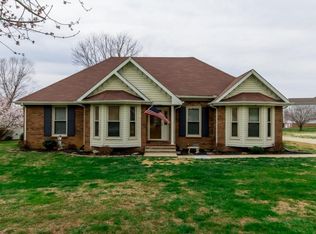 1398 E Rhett Butler Rd, Clarksville, TN 37042