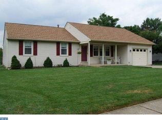 221 Sharrow Vale Rd, Delran, NJ 08075