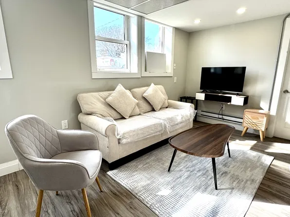 1495 Gladstone Ave, Windsor, ON