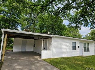 1225 Saint Stephens Dr, Cahokia, IL 62206