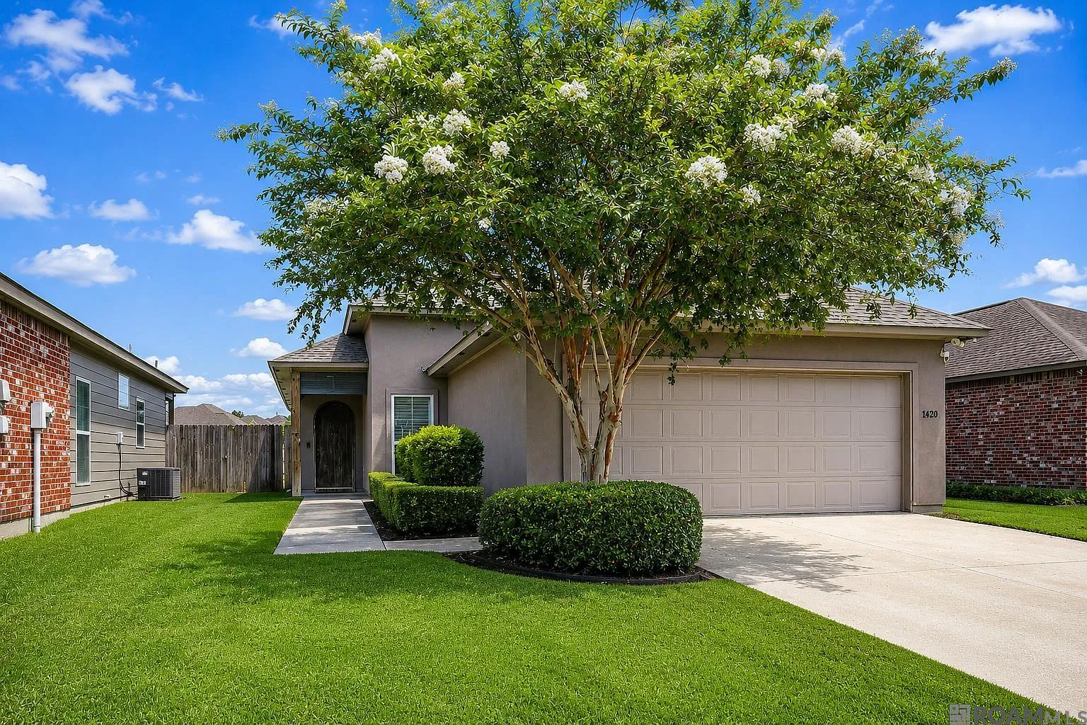 4 bed, 1659 sqft, $2,200 — Photo 1