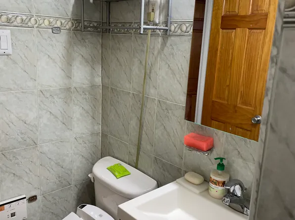 65-38 Booth Street image 13 of 16