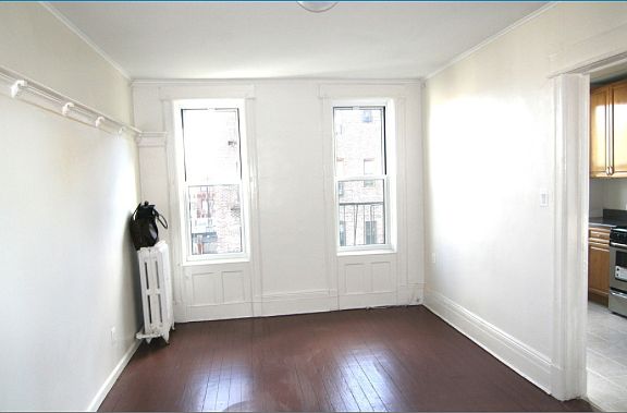 2nd image of 3210 33rd St APT 3