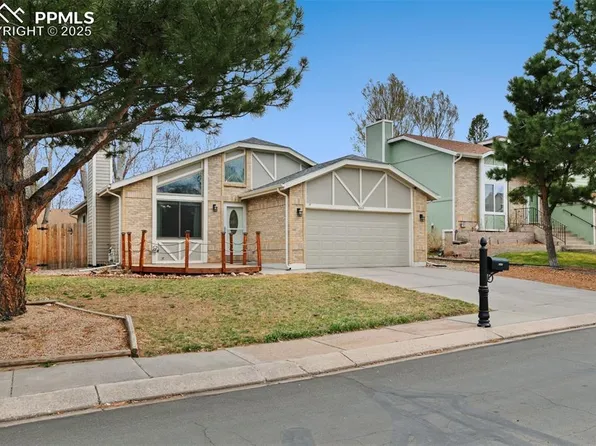 3865 Moose Run Dr, Colorado Springs, CO 80918