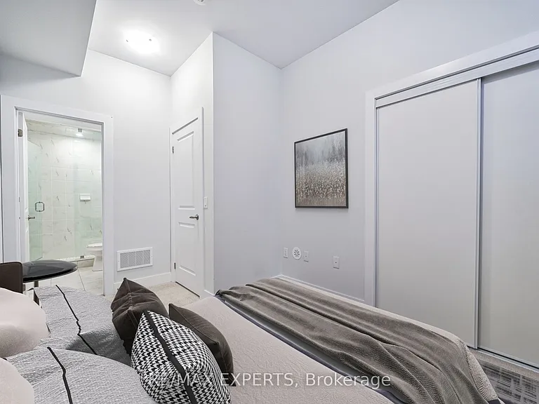 9560 Islington Ave #L114 — Photo 5
