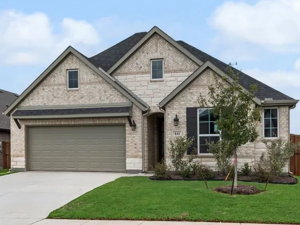 841 Blue Fescue Rd, Fort Worth, TX 76247