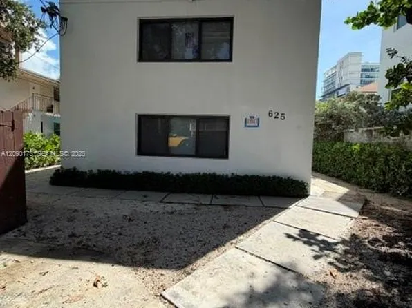 625 SW 5th Ave APT 8, Miami, FL 33130