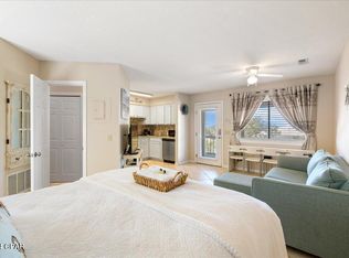 4114 Holiday Dr APT 8, Panama City Beach, FL 32408