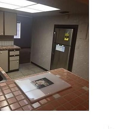 5th image of 80 Pleasant Hill Ln