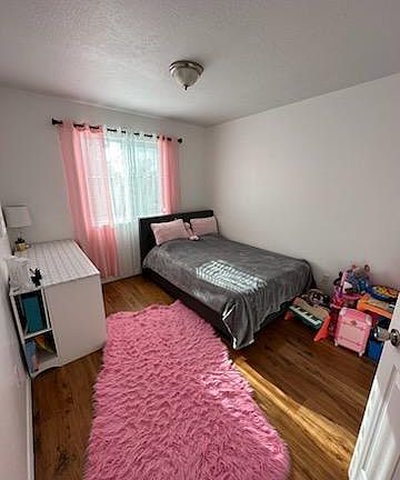 One out of three bedroom