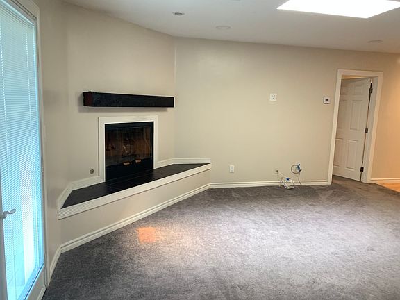 2nd image of 4745 N Bellflower Blvd