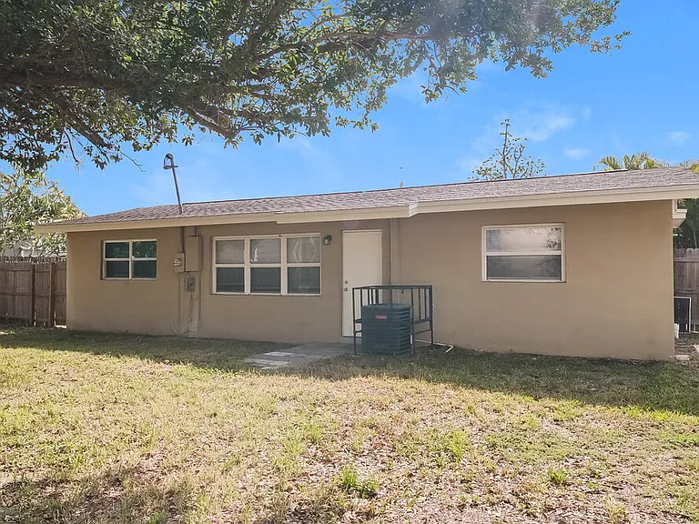 4346 Tufts Ave — Photo 16