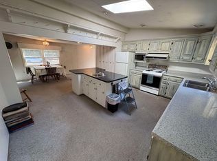 101 Vessell Rock Rd, Gilsum, NH 03448