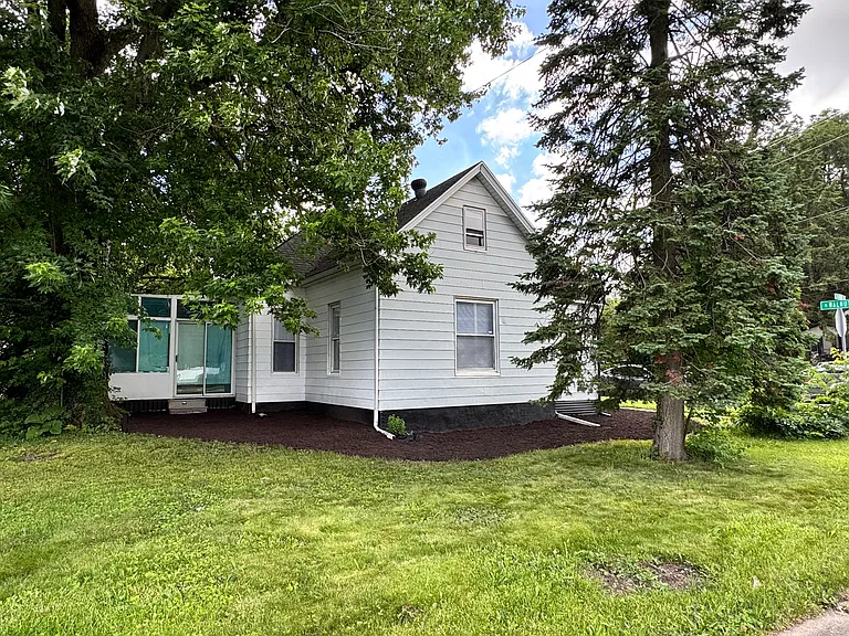 51 E Bradley Ave — Photo 24