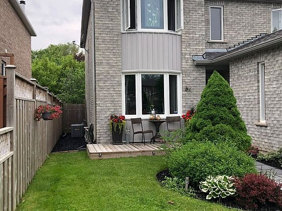 2nd image of 61 Carruthers Cres
