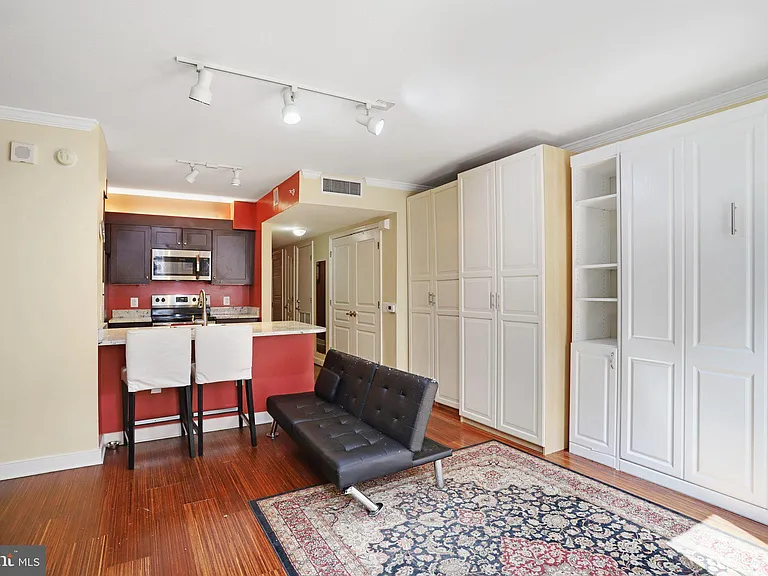 616 E St NW #708 — Photo 13
