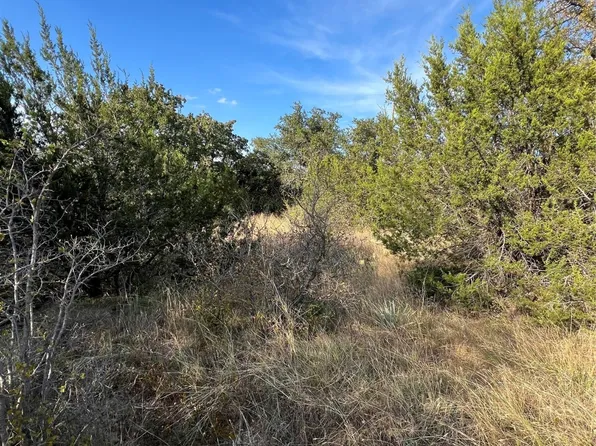 7125 Forbess Dr, Brownwood, TX 76801