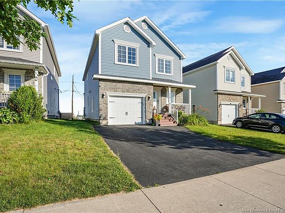 2nd image of 28 Langille Dr