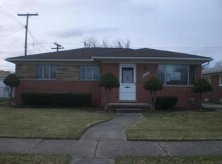 24435 Mabray Ave, Eastpointe, MI 48021