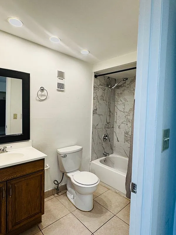 2 bed, 2.0 bath, 936 sqft, $2,200 — Photo 3