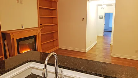 Rented by R New York