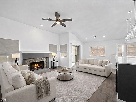 5th image of 415 Raindance Dr