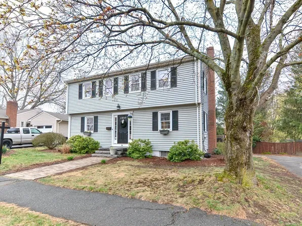 16 Glendale Dr, Danvers, MA 01923