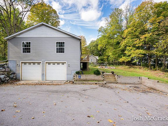 4th image of 13198 Grand River Dr SE