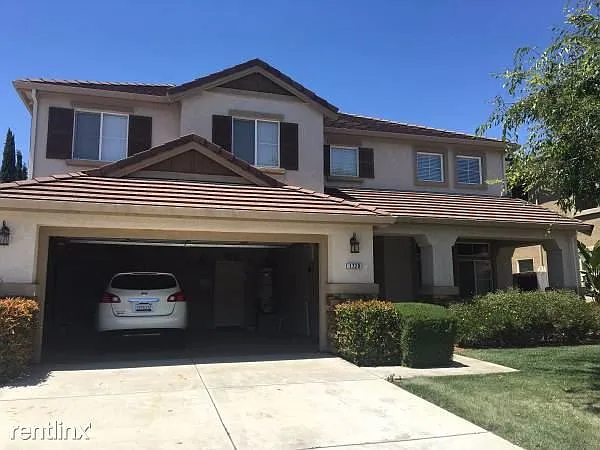 1729 Cook Ln photo 1