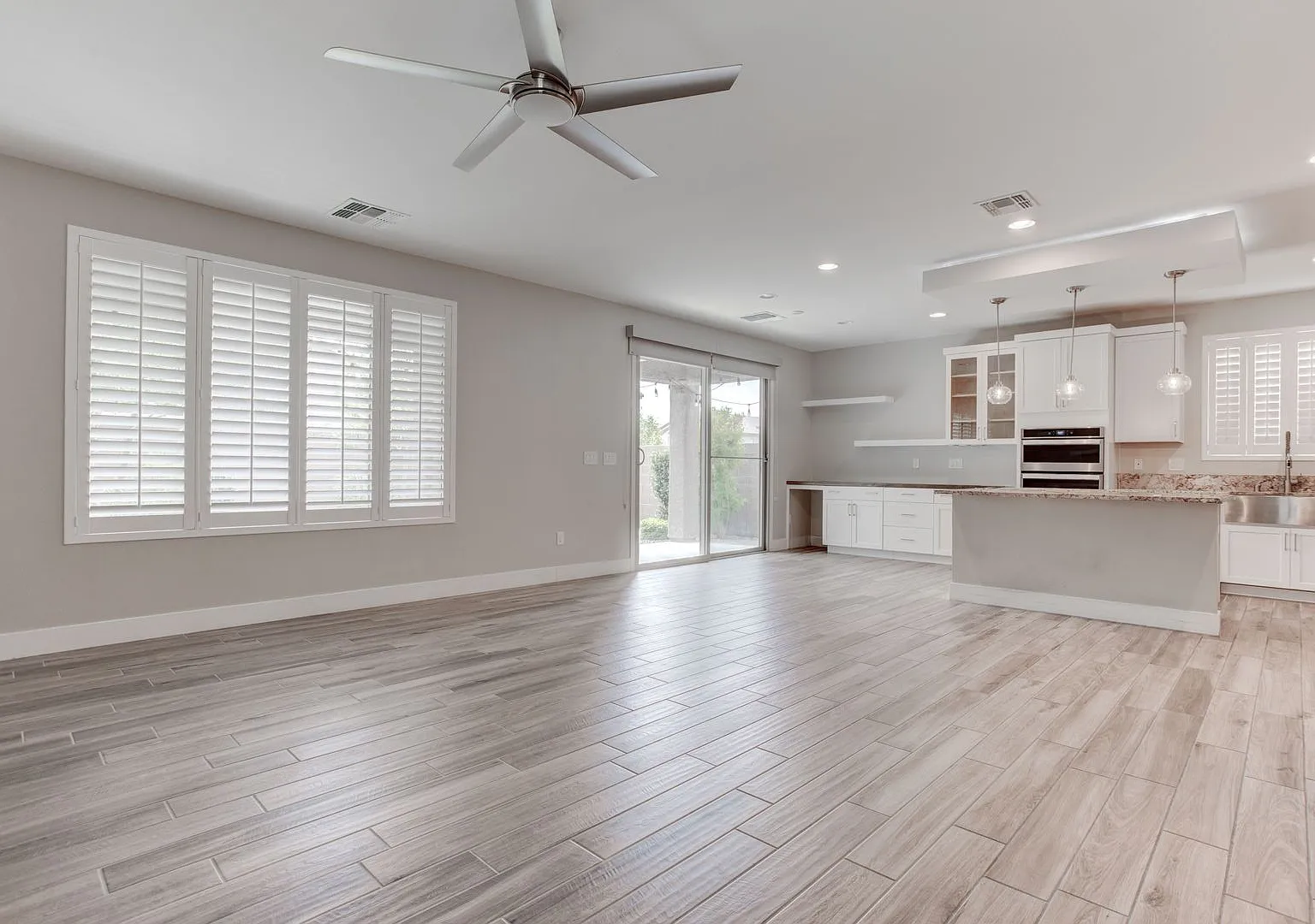 Stunning 4-Bedroom + Loft Home with Modern Upgrades in a Highly Desirable Neighborhood — Photo 1