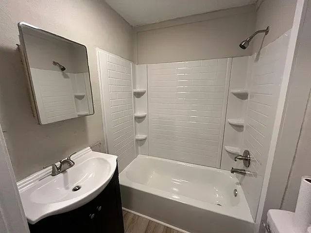 1177 Shurling Dr — Photo 12