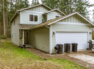 1035 Starflower Rd, Oak Harbor, WA 98277