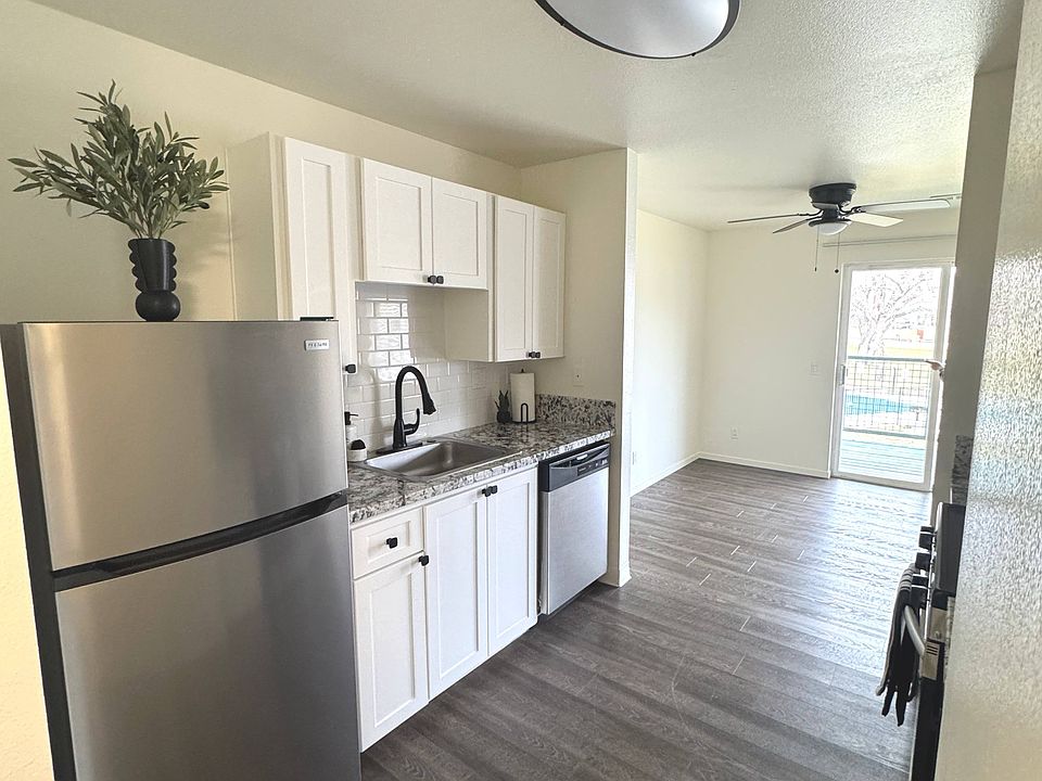 1st image of 633 Hot Springs Rd #4209464