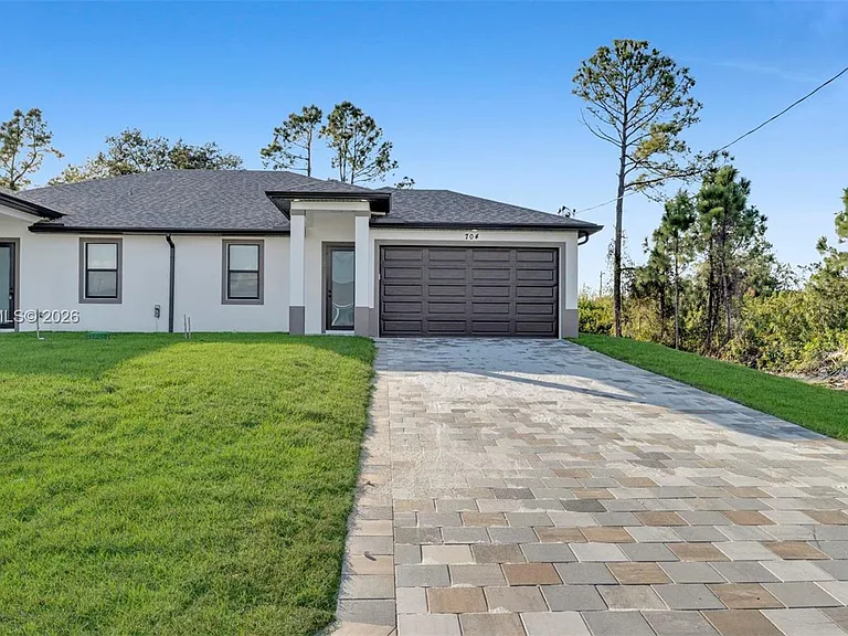4982 Fairway Ct — Photo 1