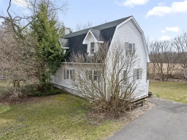 1901 Nanticoke Dr, Endicott, NY 13760