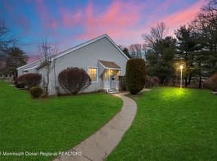 94 Halls Croft Rd UNIT F, Freehold, NJ 07728