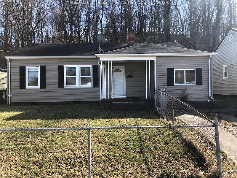 1st image of 1024 Village Dr