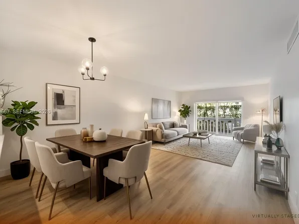 100 Edgewater Dr APT 138, Coral Gables, FL 33133