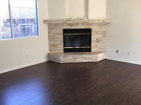 2nd image of 2512 Mayfield Ave