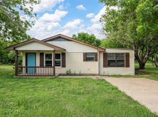 611 S 4th St, Eddy, TX 76524