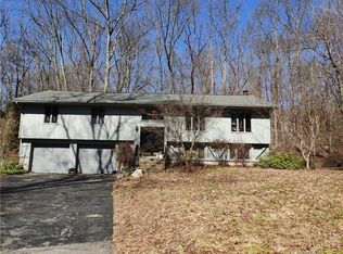 21 Monticello Ln, Mansfield, CT 06268