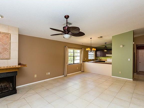 3rd image of 1255 Bridlebrook Dr
