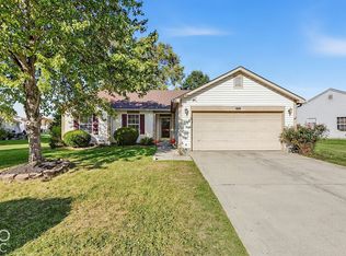 105 Fountain Dr, Mooresville, IN 46158
