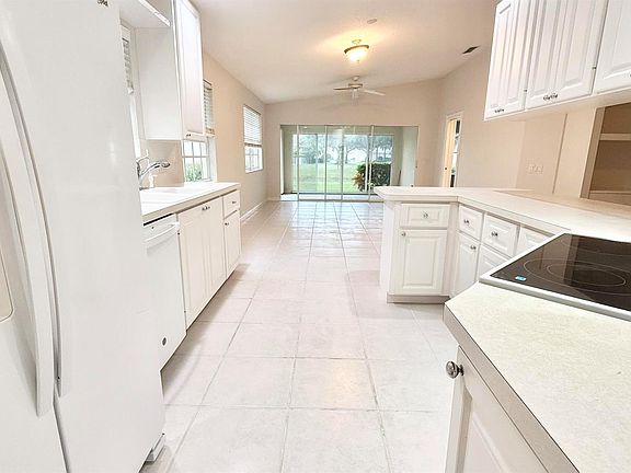 4th image of 7701 Pine Island Way