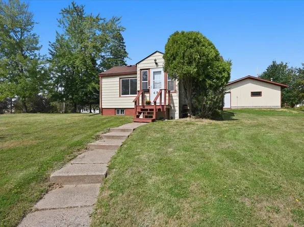 69 E Calvary Rd, Duluth, MN 55803